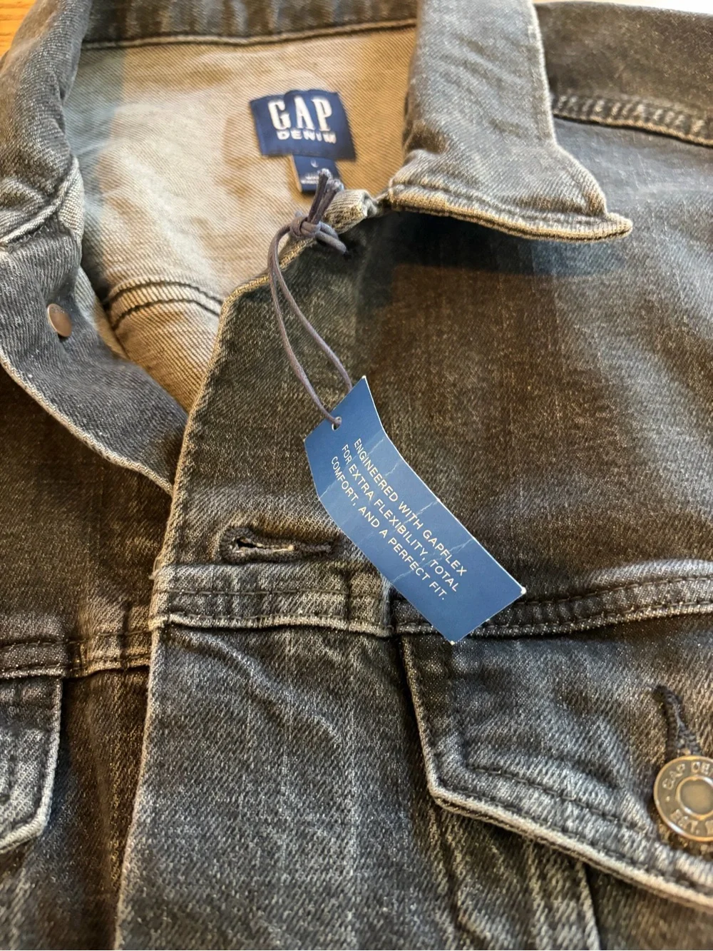 Men’s Gap Washed Black Denim Jacket Size  Large